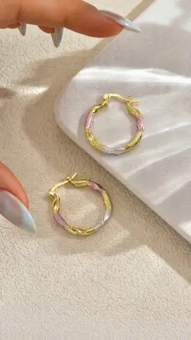 14k Plated Copper Vintage Bohemian Style Round Hoop Earrings, Women's Fashion Jewelry, Perfect for Daily Wear & Gifting #14kgoldplatedjewelry #helixearrings #uniqueearrings #goldplatedearrings #diamondhoops #westernearrings #24kgoldplatedjewellery #coachcoverearrings #goldtonejewelry #industrialearrings