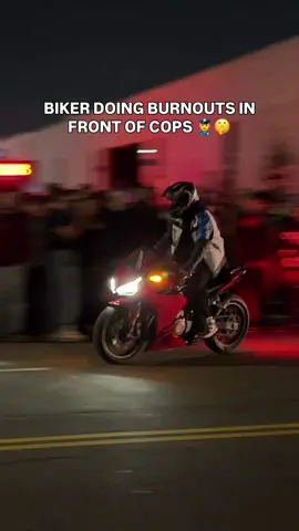 A biker decided to do a burnout right in front of a line of cops and the entire crowd instantly stopped what they were doing 😭 Tire smoke starts pouring out, the engine is screaming, and everyone is looking back and forth between the bike and the police cars 💀 For a few seconds it felt like nobody could believe what they were watching 😂 phones came out, people started recording, and the whole scene turned into the main event Definitely one of those car meet moments that had everyone saying, “there’s no way he just did that” 😭 #bike #cops #carmeet #bikes #burnout