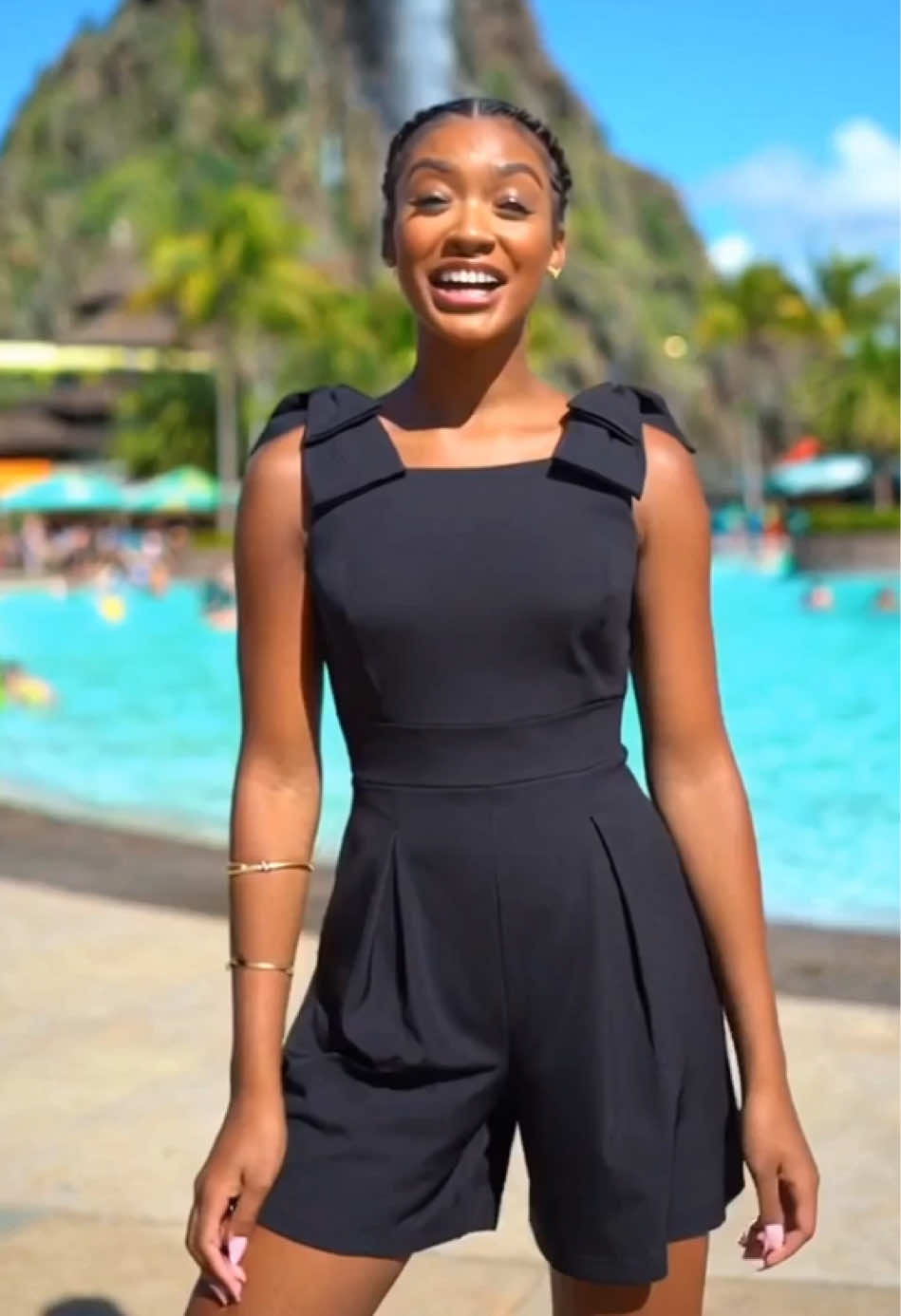 #RomperTrend #OnePieceOutfit #RomperStyling #EffortlessChic #fyp 