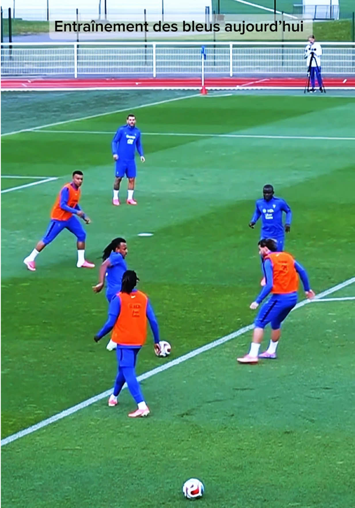 Entraînement des bleus aujourd’hui 💙💙💙 #equipedefrance #france #entrainement #footballtogether #pourtoi 