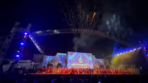 Suasana pesta kembang api saat pembukaan Grebeg Suro 2026 #ponorogo #ponorogoupdate #grebegsuro2026 