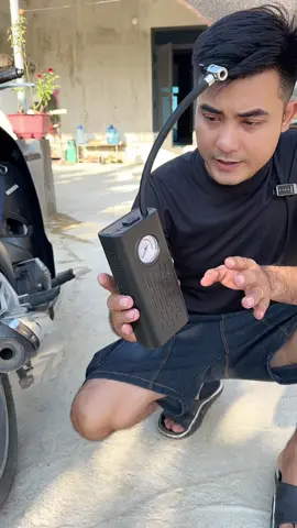 Bơm lốp ô tô xe máy #bomlop #bomlopoto #xuh #xuhuong #xuhuongtiktok  @Tảo Râu SVD  @Tảo Râu SVD  @Tảo Râu SVD 