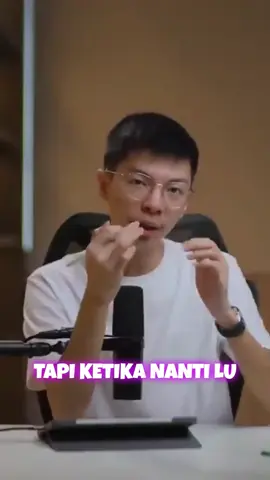 Kebanyakan Orang Cuma jadi price taker...  Ikut harga, ikut pasar, ikut kompetitif Padahal orang yang benar-benar cuan itu price maker Mereka nggak perang harga.. .  Mereka bikin orang tetap beli, berapapun harganya Kamu yang mana?  Tonton video lengkapnya di YouTube Sulianto Indria Putra dan lo arus tau hidup itu apa...  #kontencom  #kontencomxsulianto 