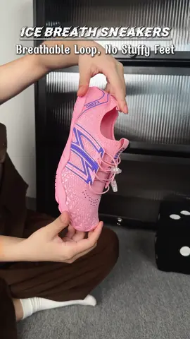 Can’t believe how good these pink woman wading shoes are#outdoorshoes #watershoes #Aquashoes #meshshoes #summertime 