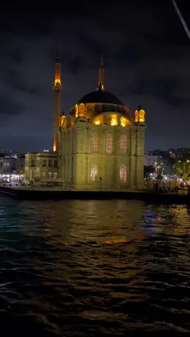 Istanbul Nights ✨✨🌊 #misstanbul #istanbul #yachtrental #luxury #thingstodo 