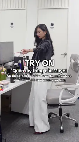 Nàng nào muốn mua quần tây trắng mặc đi làm có thể tham khảo mẫu này nheee #outfitdilam #phoidocongso 