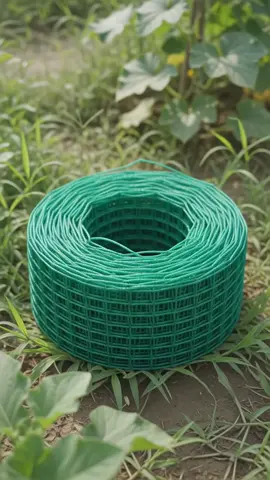 🕸️ Tấm lưới rào với thiết kế ô lưới đều đặn và chất liệu bền bỉ, giúp bạn dễ dàng khoanh vùng chuồng trại hay tạo giàn leo vững chắc cho cây trồng, đảm bảo sự tiện lợi và hiệu quả tối ưu trong việc quản lý không gian sân vườn của gia đình ✅ #luoigao #lamvuon #chanuoi #thietbi #tienich 