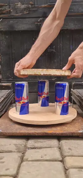 Belastungstest einer Red-Bull-Dose #fürdich #experiment 