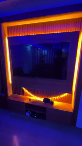 Apartamento disponível para arrendamento.  Zango 0, Vida pacífica. Sala personalizada. Todo climatizado. Cozinha montada. 5° andar da zona 1. 940 305 301