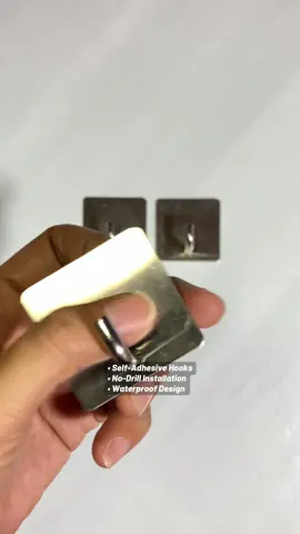 304 stainless steel adhesive hooks gamit namin para mas organized tingnan yung kitchen at bathroom nang walang butas sa wall 🏠 #adhesivehooks #stainlesssteelhooks #wallhooks #homeorganization #bathroomessentials