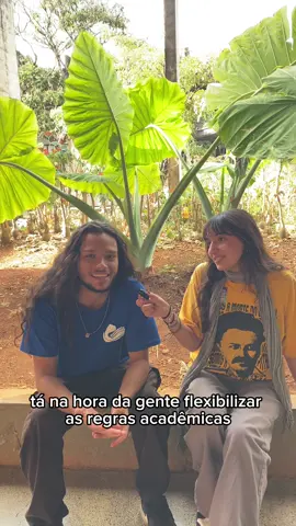 É urgente que a flexibilização das regras acadêmicas na UnB🔥 Para garantir permanência a gente precisa que a UnB tenha medidas que permitam o abono de falta, as provas de segunda chamada e o fim dos abusos de autoridade em sala de aula! Nós estudantes trabalhadores entramos na universidade e agora queremos permanecer🗣️ Amanhã vote chapa 3 Linha de Frente!🌈