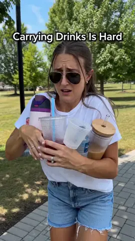 Carrying drinks is HARD 😫 This organizer SAVES your hands! 🥤✨ #SummerEssentials #HandsFreeLife #TikTokMadeMeBuyIt #DrinkBagHack