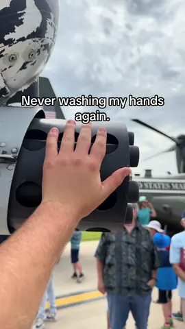 Never washing my hands again. #A10 #Airshow #Aviation #fyp #viral 