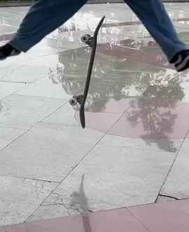 What would you name this trick ?! #Skateboarding #fyp #amazing 