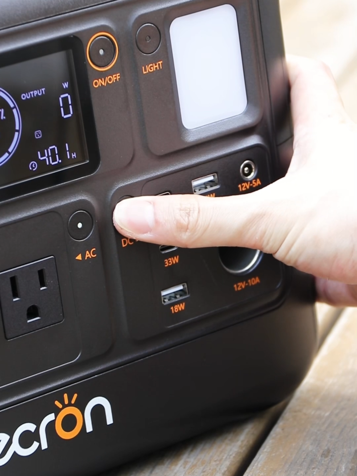 Meet the F1000LFP. More gadgets. More memories. Less cord anxiety. Your camp’s new best friend. 🏕️✨ #PECRON #OutdoorAdventure #portablepower #powerstation