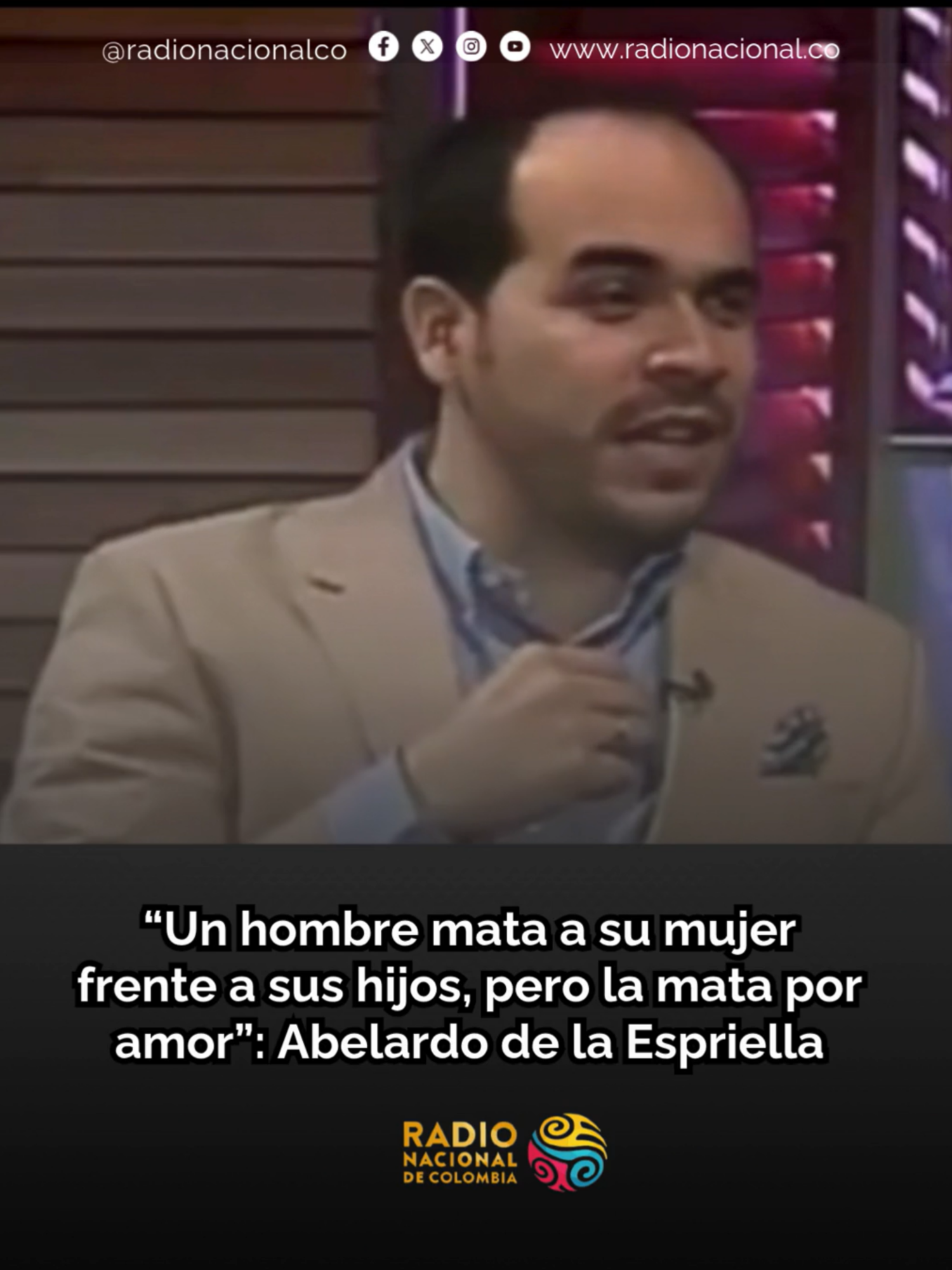 🚺🚨 Con  preocupación han recibido colectivos feministas algunos de los  comportamientos y declaraciones que ha tenido el candidato Abelardo de  la Espriella frente a las mujeres a lo largo de la campaña. Sin  embargo, en las últimas horas la preocupación creció luego de que las  redes sociales sacaran a la luz una entrevista en la que el aspirante  presidencial se refirió a un caso de feminicidio que habría conocido en  su ejercicio como abogado, asegurando que el asesinato de la mujer se  cometió por “amor”. 🗣️ “El hombre, a pesar de que la amaba, solo  pudo encontrar tranquilidad matándola (...) Un hombre mata a su mujer  un 31 de diciembre frente a sus hijos, pero la mata por amor porque no  podía vivir sin ella (...) el amor era tan fuerte que llegó a ese  punto”, afirmó el hoy candidato presidencial.
