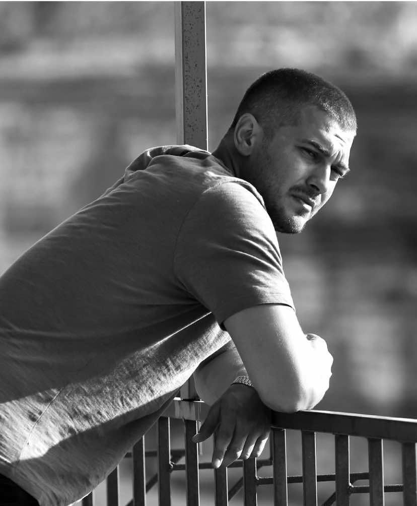 facecard so insane that every hairstyle suits him 🫠 #içerde #cagatayulusoy #turkishseries #fyp #keşfet 