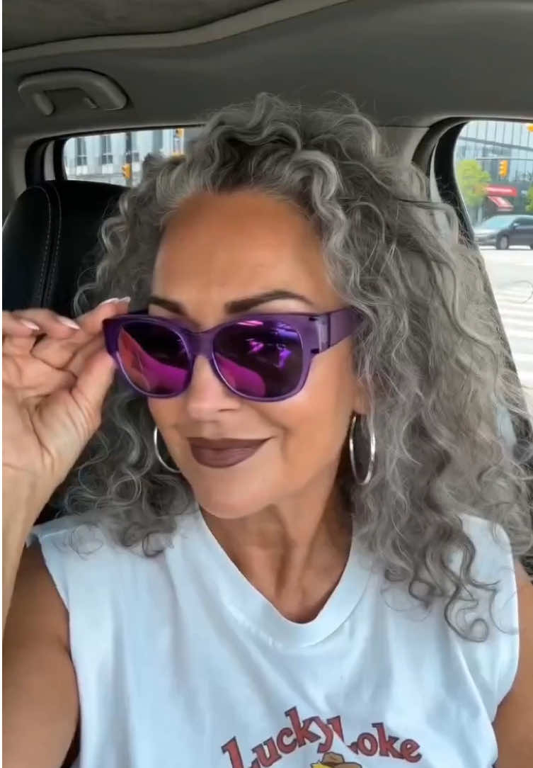 These don't look like ordinary sunglasses. They look like something you'd find in a boutique for three times the price.#tiktokshopdealsforyoudays #dealsforyoudays #summerwins #glassesgirl #fyp 