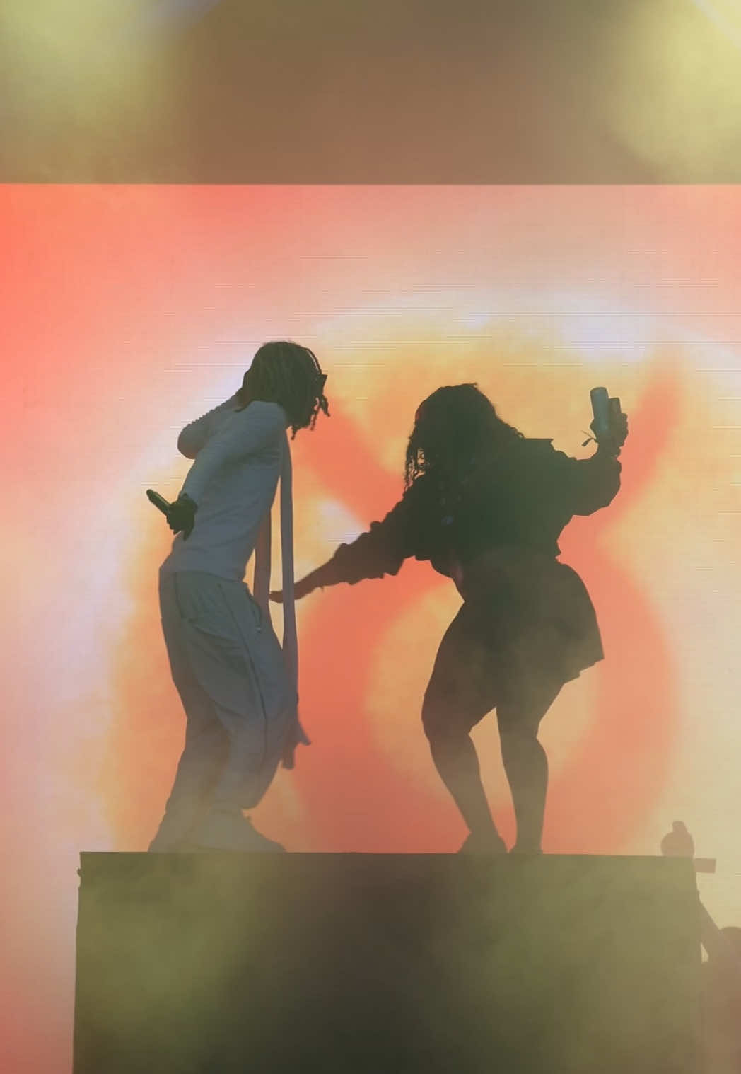 #Osamason brought his mom on stage at @Rolling Loud Orlando 🥺 #rollingloud 