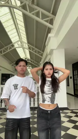 #နောက်ကအီးပါချင်တဲ့ရုပ်🤣#flypシ 