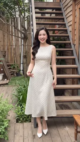 Một chiếc váy đơn giản nhưng luôn nổi bật theo cách riêng 🌿 Thiết kế thanh lịch, màu sắc nhã nhặn và cực kỳ dễ phối cùng phụ kiện yêu thích. #damdai #outfitdaily #stylehanquoc #fashionstyle #xuhuong 