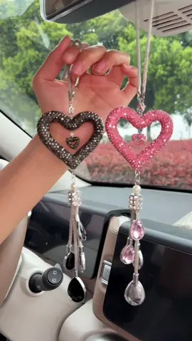 #tiktokshopdealsforyoudays #bling #cardecor #heart #forwomen 