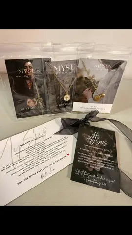 @MySus_Jewellery dit is so mooi. My dogtertjie is dan nou kwaad vir my🫣