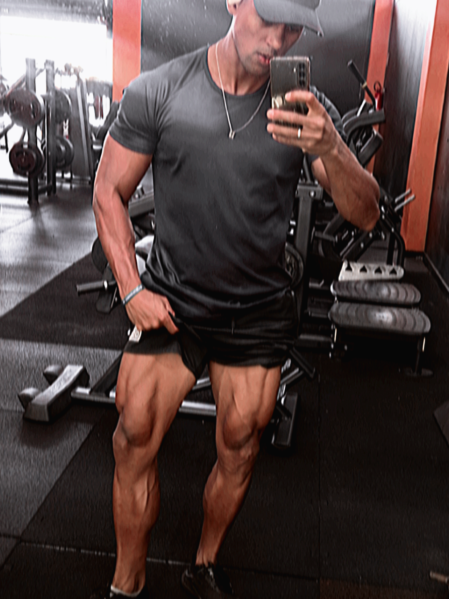 Leg day na fibra 👊🏾💪🏾✔️💀 . . . #treino #fyp #legday  #gym #musculação 