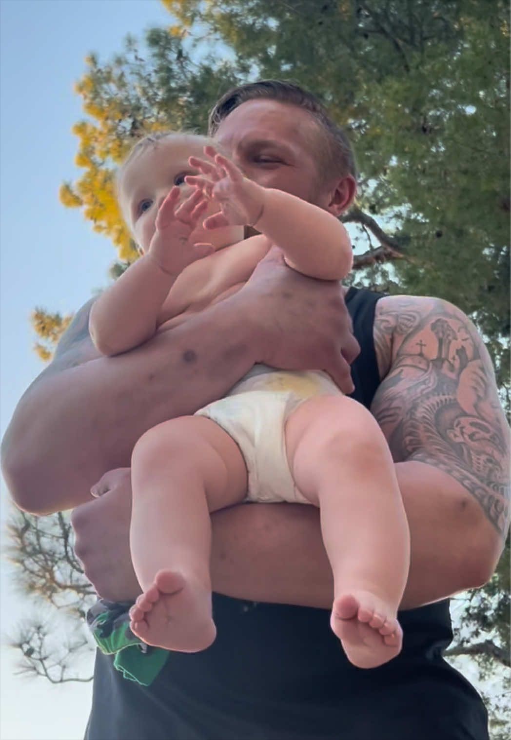 The proudest dad. I still can’t belive youre gone. 💔 15 months ago exactly I received the worst news of my life.  I wonder all the time if you’re proud of me. If you see the boys growing up and if you miss us the way we miss you.  Your baby is exactly like you in so many ways - it makes me grateful every day to have such a piece of you still here… #grief  #widow 