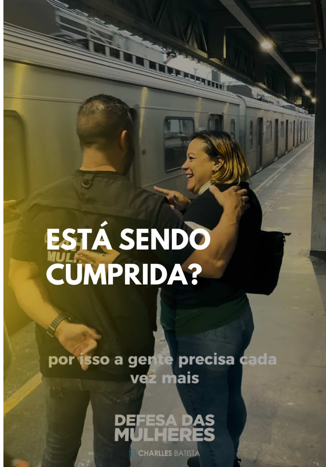 5h da manhã, em Deodoro, acompanhando mais uma fiscalização do vagão feminino. Estar presente nos horários de maior movimento é fundamental para verificar as condições do serviço e reforçar a importância de um transporte mais seguro para as mulheres. Seguimos atentos, ouvindo as passageiras e trabalhando para que seus direitos sejam respeitados todos os dias. #mulheres #vagãofeminino #homemdovagao #charlles #rj 