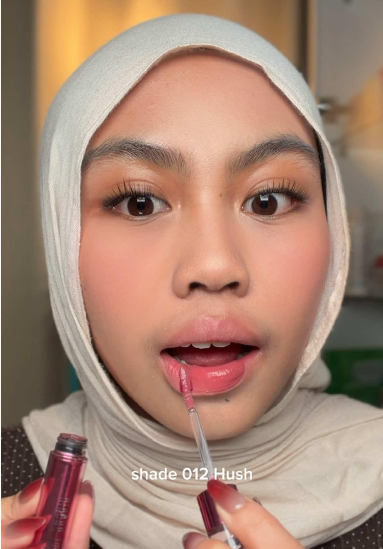 LIP PRODUT CANGGIH YANG DIPAKE SELEB?!?! paham sih kenapa mereka suka sama ini🧐🤏🏻 #lippies #blurringtint #liptint 