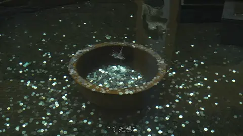Chẳng cầu trong những tháng năm đẹp nhất gặp được người tốt nhất, chỉ nguyện những năm còn sống được tương phùng, lựa chọn một tòa thành sống với nhau đến già. Trồng một sân đầy cây cỏ, chậm rãi pha trà nhàn nhã, bên nhau trọn đời. #cophong #nhactrungquoc #binhyen #nhenhang #nhutam 