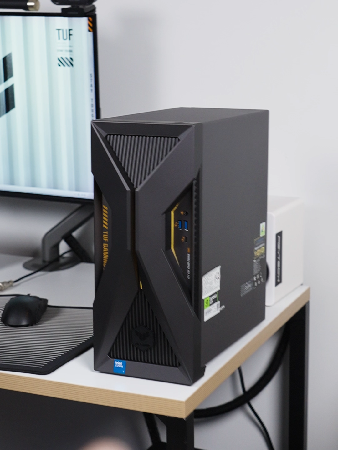 📷 TUF GAMING T500MV: MÁY TÍNH ĐỒNG BỘ TOÀN DIỆN CHO CREATOR & STREAMER 📷 Tìm PC Gmaing chiến game mượt, render video khỏe mà thiết kế lại 