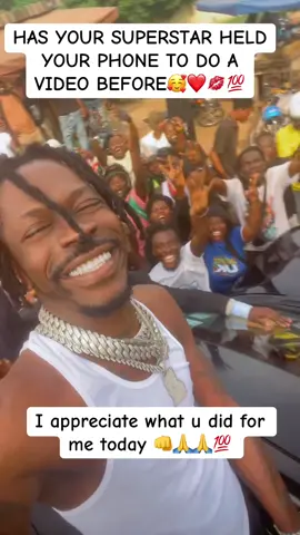 Tag @Shatta wale for me guys pls🙏🙏#shattamovement🇬🇭🇬🇭🔥🔥🔥🔥🔥 #ghanatiktok🇬🇭 #fyp #goviral 