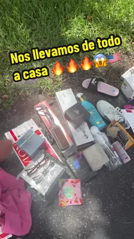 Un gran día muchísimas cosas nuevas rescatadas en los dumpster , una maravilla todo lo que rescatamos 🔥🔥#fyp #usa🇺🇸 #dumpsterdiving #dumpsterdadreal #videoviral 