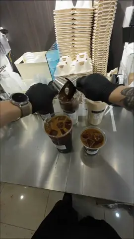 #CoffeeMaking #5AMCoffeeShop #Barista #CoffeePeople #DailyWorkRoutine 