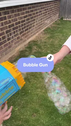 The Answer to “I’m Bored” This Summer 🫧☀️ Finding activities that keep kids entertained can feel impossible. This bubble gun creates thousands of bubbles in seconds, making outdoor play exciting again. Perfect for gardens, parks, parties, and summer days. #tiktokshopuk #bubblegun #kidstoys #summerfun #tiktokmademebuyIt 