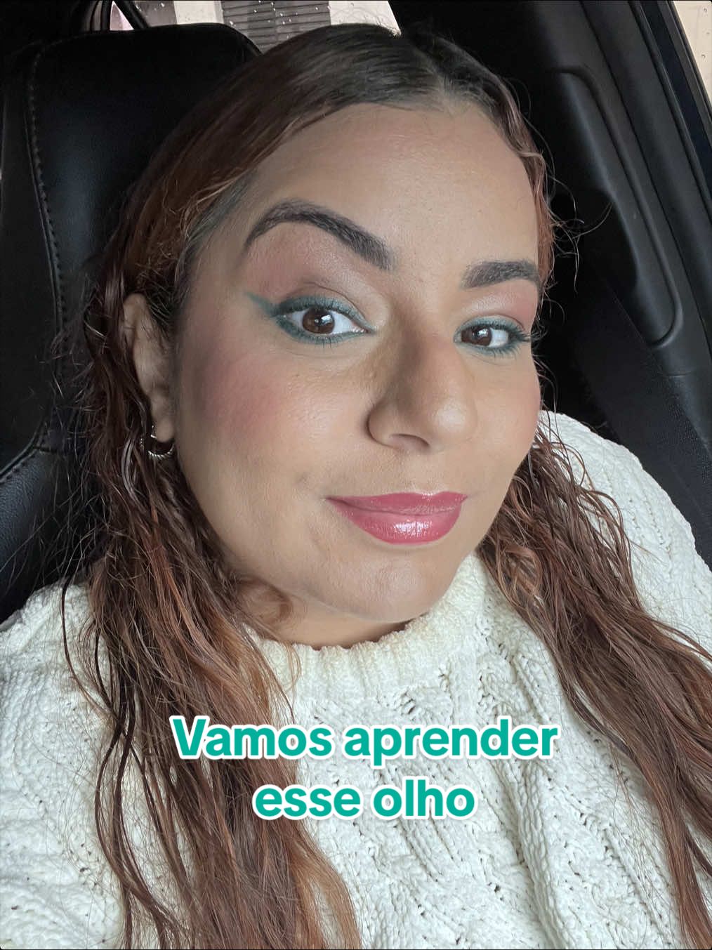 Vamos fazer um olho verde para os jogos do Brasil utilizando o novo kit da @Vizzela Cosméticos  #beleza #meninas #Lifestyle #brasilnacopa #makecopadomundo 
