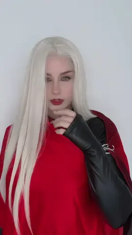 Manon Crochan, queen of witches 🫶🏻 I’ve done a costest before, but I wanted to go all out today. With little succes, because my hayfever screwed me over and I could not stop tearing. I looked like I was on the edge to cry ALL THE TIME. Oh well…  #manonblackbeak #throneofglass #witch #fantasy #cosplay 