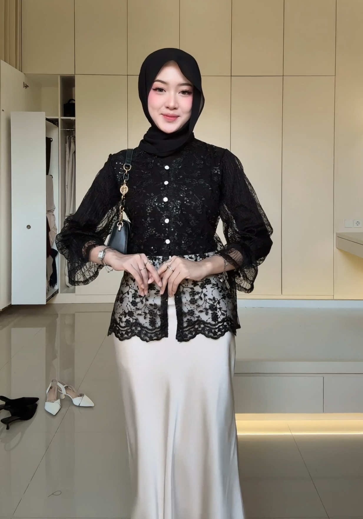 #OOTD #outfitinspo #outerbrukat #outfitkondangan #kondanganoutfit 