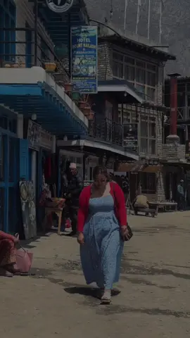 🌸🧿अलि कति नजर तिम्रो झुकाएर आंऊ#fyp 🎥video credit by @thakalieesreezana 😍😍