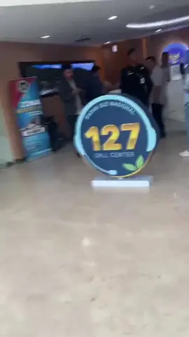 Terlihat sejumlah investor sppg daerah terpencil atau yang biasa dikenal dengan Sppg 3t mendatangi kantor bgn pusat. Kedatangan mereka untuk meminta kejelasan terkait program dapur tersebut tidak beroprasi hingga saat ini. Padahal dapur tersebut sudah selesai di bangun dan siap beroprasi dari 12-2025, tetapi hingga saat ini belum ada kejelasan makasih sudah menonton #beritatiktok #fyp #beritaterkini #mbglovers❤️ 