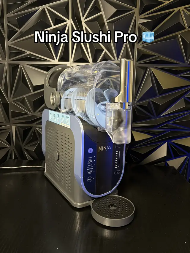Crazy deal on the ninja Slushi pro 🥶 #ninjaslushi #slushymaker #weeklydeals #dealsforyoudays #tiktokshopcreatorpicks 