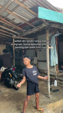 Pe nyaman lekk👋🏻🕺#foryou #katakata #fyp 