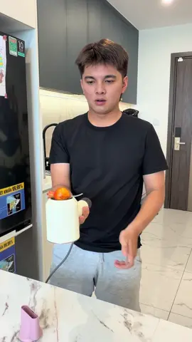 Còn máy sấy tóc 2.000.000 ion âm