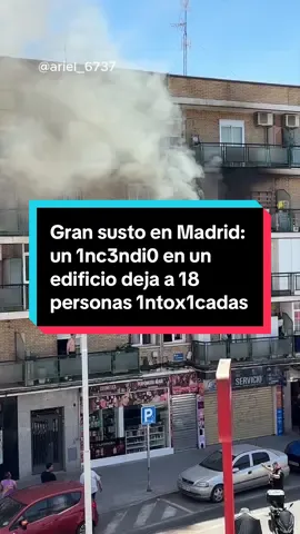👉 Dieciocho personas han resultado 1ntox1cad4s por inh4l4ción de hum0 tras un 1nc3ndi0 registrado de madrugada en un edificio residencial de Fuenlabrada, Madrid, según han informado los servicios de 3m3rgenc1a. El fu3g0 se originó en una vivienda del inmueble y provocó una rápida propagación del hum0 por las zonas comunes, lo que obligó a la intervención de los B0mber0s de la Comunidad de Madrid y de los equipos sanitarios del SUMMA 112. 🎥 Vídeo cedido por @ariel_6737 #Viral #Madrid #Incendio #Bomberos