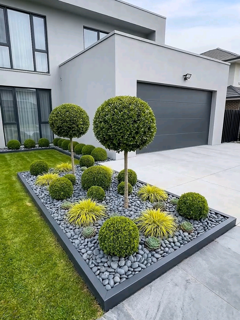 Simple Landscaping That Instantly Elevates Your Home