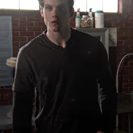 The way Isaac never let Scott handle anything alone🥹 #isaaclahey #teenwolf #danielsharman #teenwolfedit 