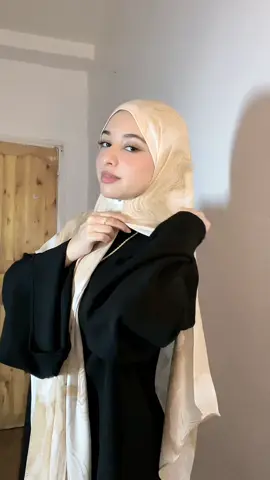 الخيمار الثاني و الاخير 💜🖤🩷💜 من عند @Elena Scarf 