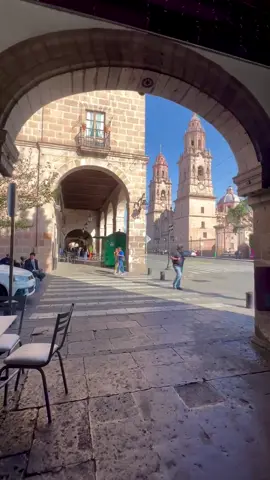 Que belleza el Centro Histórico y la emblemática Catedral de Morelia.   #Morelia #michoacan #mexico #parati #viral 